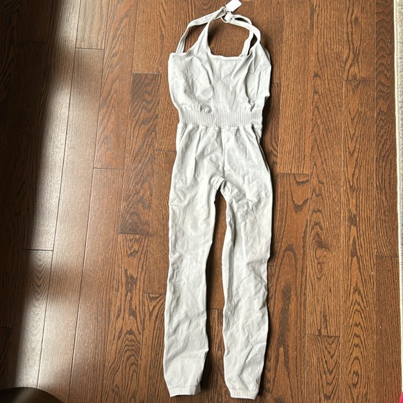 🏷️ NWOT FP Movement Good Karma Onesie | Grey Size XS/S - Picture 6 of 8